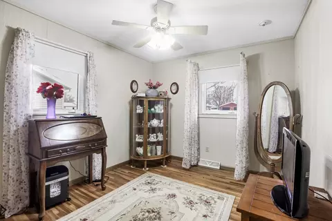 501 Rainbow Dr, Athens, IL 62613 photo 15