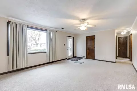 3128 Carman Ave, Springfield, IL 62703 photo 3
