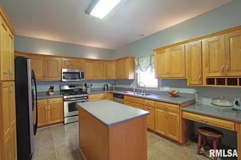 3904 Surry Place Ln, Springfield, IL 62711 photo 8