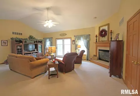 3904 Surry Place Ln, Springfield, IL 62711 photo 18