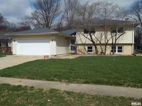 2209 Trowbridge Rd, Springfield, IL 62703 photo 1