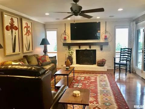 3825 S 2nd St, Springfield, IL 62703 photo 6