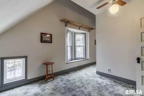 1130 N Osburn Ave, Springfield, IL 62702 photo 25