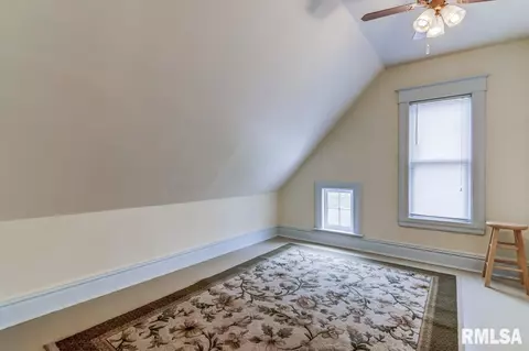 1130 N Osburn Ave, Springfield, IL 62702 photo 26
