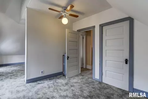 1130 N Osburn Ave, Springfield, IL 62702 photo 22