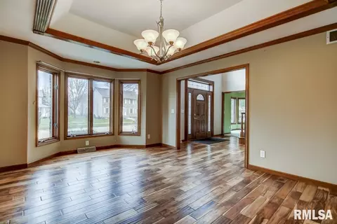405 Colbrook Dr, Springfield, IL 62702 photo 7