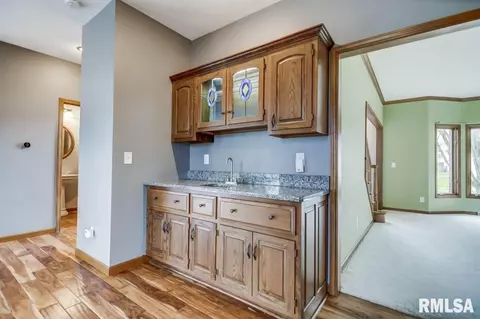405 Colbrook Dr, Springfield, IL 62702 photo 12