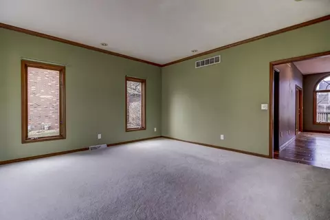 405 Colbrook Dr, Springfield, IL 62702 photo 6