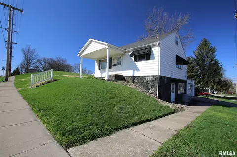 619 N Walnut St, Springfield, IL 62702 photo 3