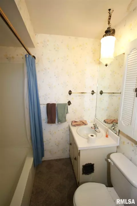 619 N Walnut St, Springfield, IL 62702 photo 30