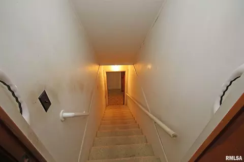 619 N Walnut St, Springfield, IL 62702 photo 24