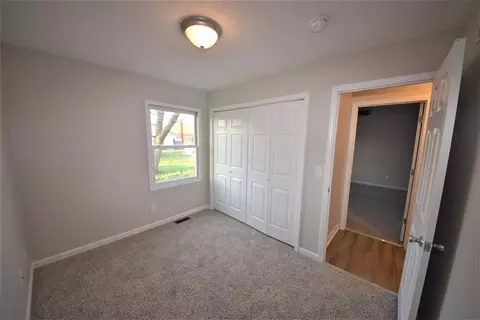 2233 E Watch Ave, Springfield, IL 62702 photo 12
