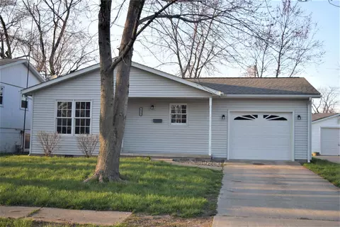 2233 E Watch Ave, Springfield, IL 62702 photo 1