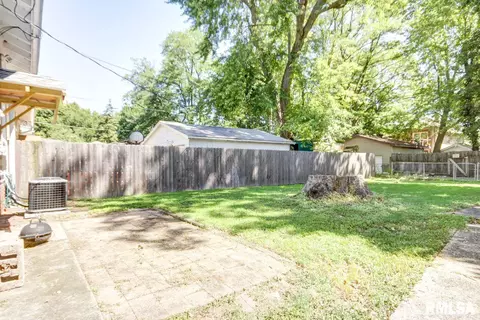 1812 S Whittier Ave, Springfield, IL 62704 photo 8