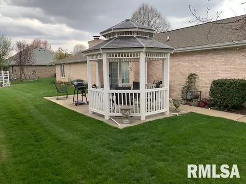2538 Shawnee Dr, Springfield, IL 62702 photo 4