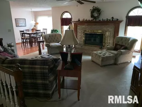 2538 Shawnee Dr, Springfield, IL 62702 photo 8