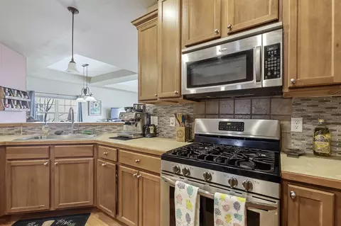 514 E Spruce St, Chatham, IL 62629 photo 11