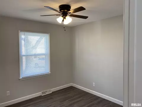 204 Stutely Ln, Springfield, IL 62704 photo 17