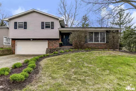 1 Hyde Park Pl, Springfield, IL 62703 photo 1