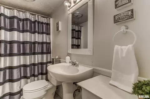 1 Hyde Park Pl, Springfield, IL 62703 photo 21