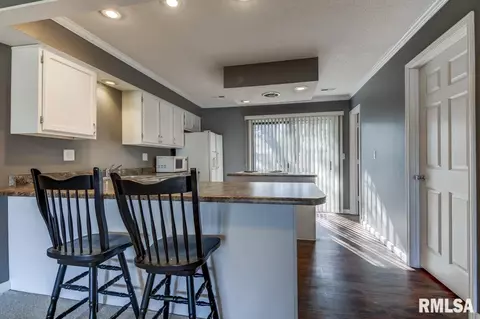 101 S Oxford Rd, Springfield, IL 62704 photo 9