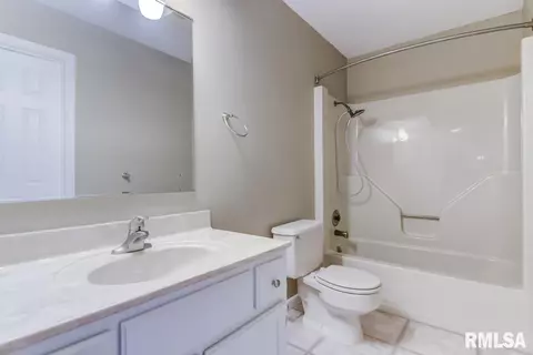 101 S Oxford Rd, Springfield, IL 62704 photo 13