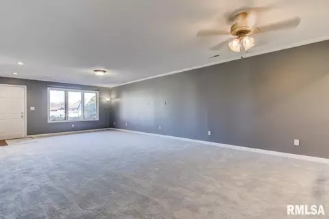 101 S Oxford Rd, Springfield, IL 62704 photo 4