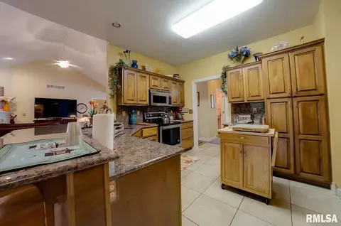 5005 Crane Dr, Springfield, IL 62711 photo 17