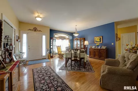 5005 Crane Dr, Springfield, IL 62711 photo 4