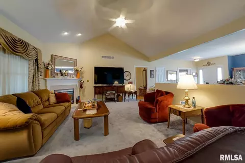5005 Crane Dr, Springfield, IL 62711 photo 9