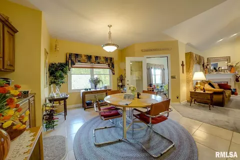 5005 Crane Dr, Springfield, IL 62711 photo 20