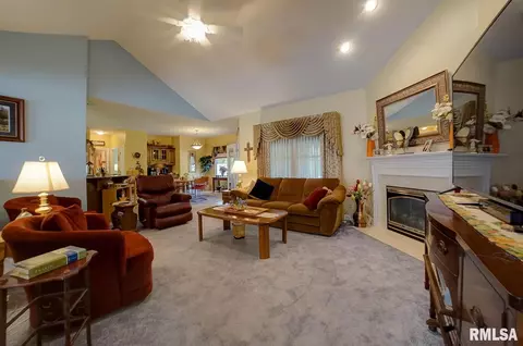 5005 Crane Dr, Springfield, IL 62711 photo 6