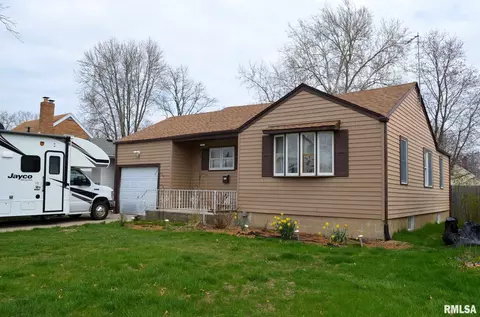 2048 N 6th St, Springfield, IL 62702 photo 1