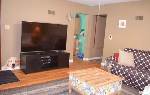 2048 N 6th St, Springfield, IL 62702 photo 9