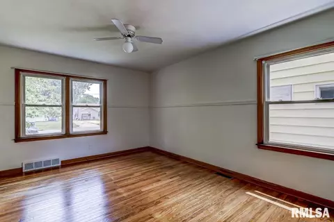 2025 N 21st St, Springfield, IL 62702 photo 13
