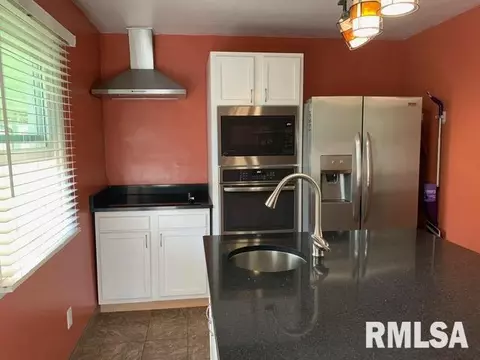 1812 Grant St, Springfield, IL 62703 photo 13