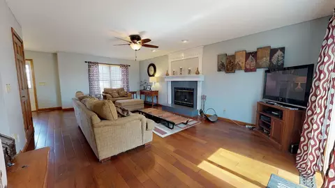 2540 Charlack Ave, Springfield, IL 62704 photo 5