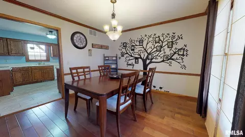 2540 Charlack Ave, Springfield, IL 62704 photo 8