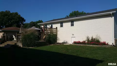 2712 Delaware Dr, Springfield, IL 62702 photo 17