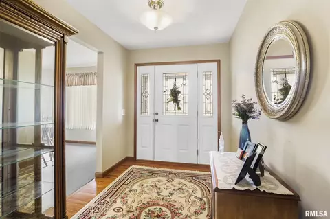 5308 Bunting Dr, Springfield, IL 62711 photo 3