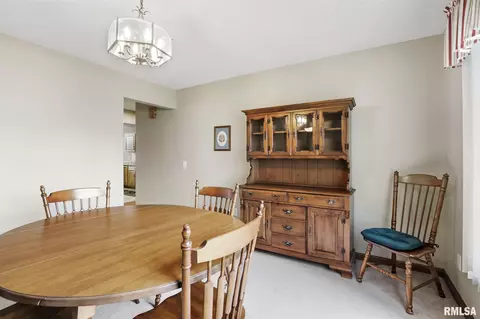 5308 Bunting Dr, Springfield, IL 62711 photo 7