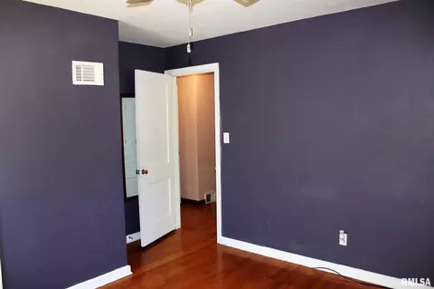 2325 S Spring St, Springfield, IL 62704 photo 14