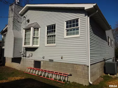 5 N Oxford Rd, Springfield, IL 62702 photo 9