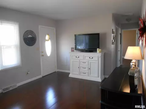 2264 Dunwich St, Springfield, IL 62702 photo 6