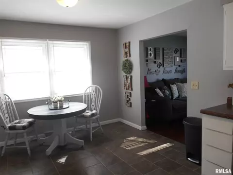 2264 Dunwich St, Springfield, IL 62702 photo 10