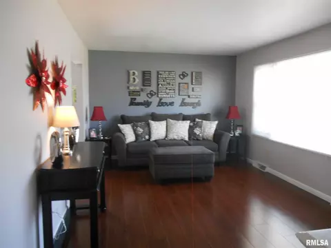 2264 Dunwich St, Springfield, IL 62702 photo 5