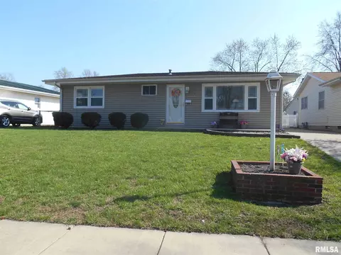 2264 Dunwich St, Springfield, IL 62702 photo 2