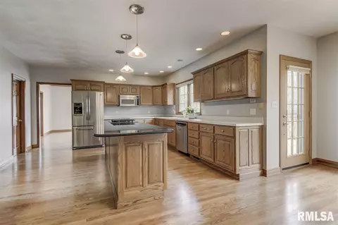 3905 Stone Bridge Rd, Springfield, IL 62711 photo 9