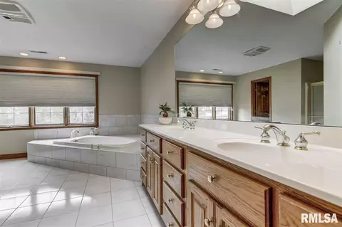 3905 Stone Bridge Rd, Springfield, IL 62711 photo 25