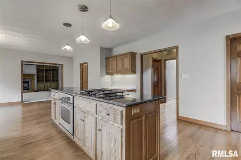 3905 Stone Bridge Rd, Springfield, IL 62711 photo 7